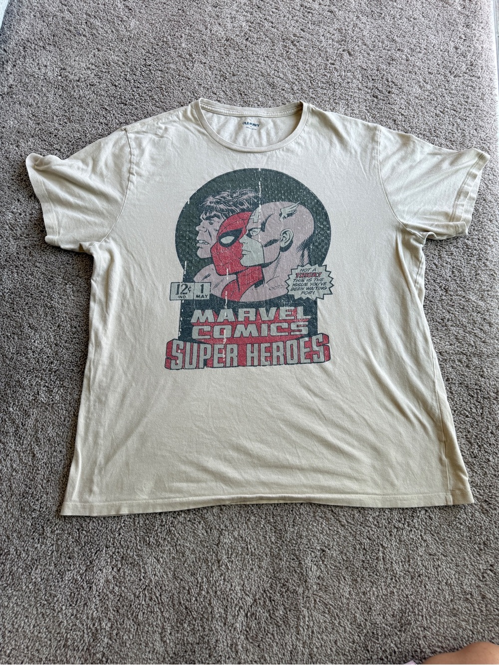 Old Navy Cream Graphic Marvel Comics Super Heroes Tee with Red and Black Print